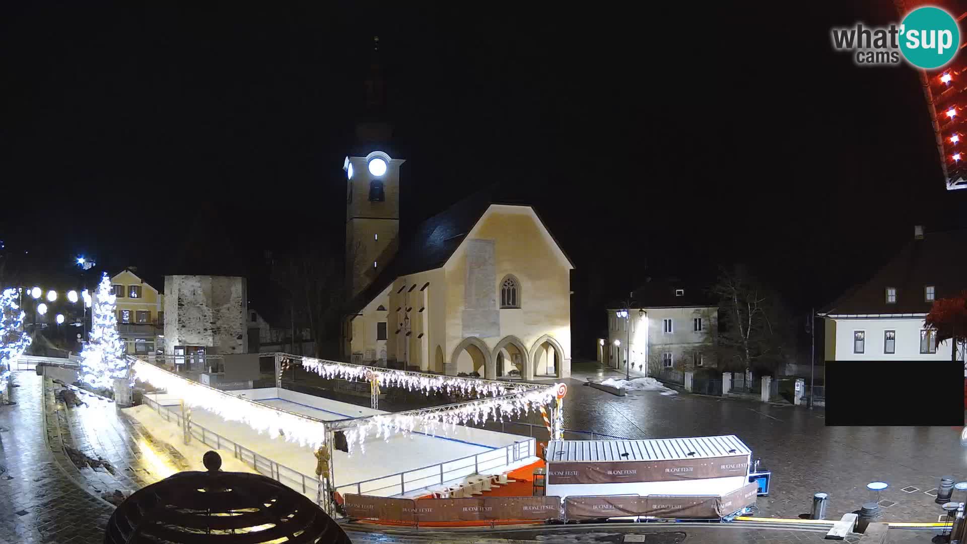 Tarvis – Platz Unità / Kirche SS.Pietro und Paolo Apostoli