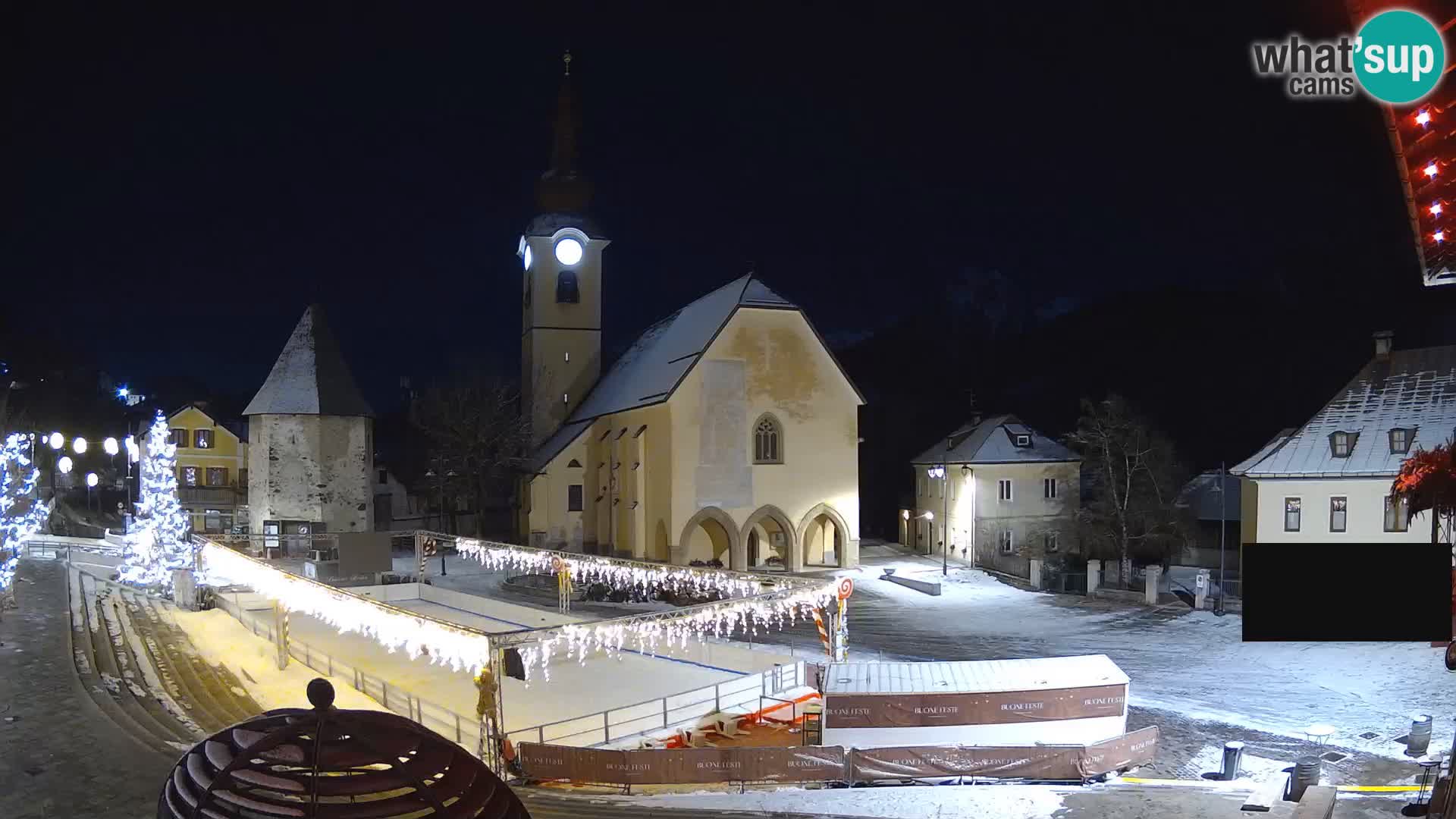 Tarvis – Platz Unità / Kirche SS.Pietro und Paolo Apostoli