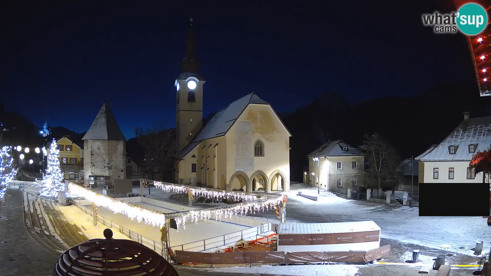 Tarvisio – carré Unità / église SS.Pietro e Paolo Apostoli