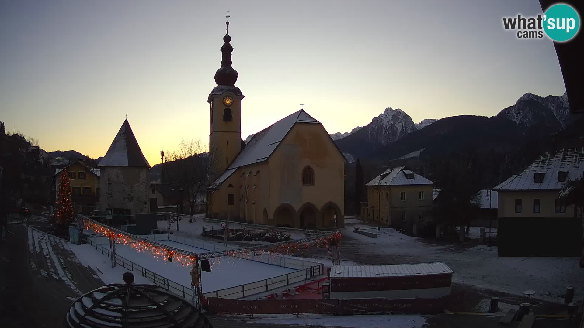 Tarvisio – carré Unità / église SS.Pietro e Paolo Apostoli