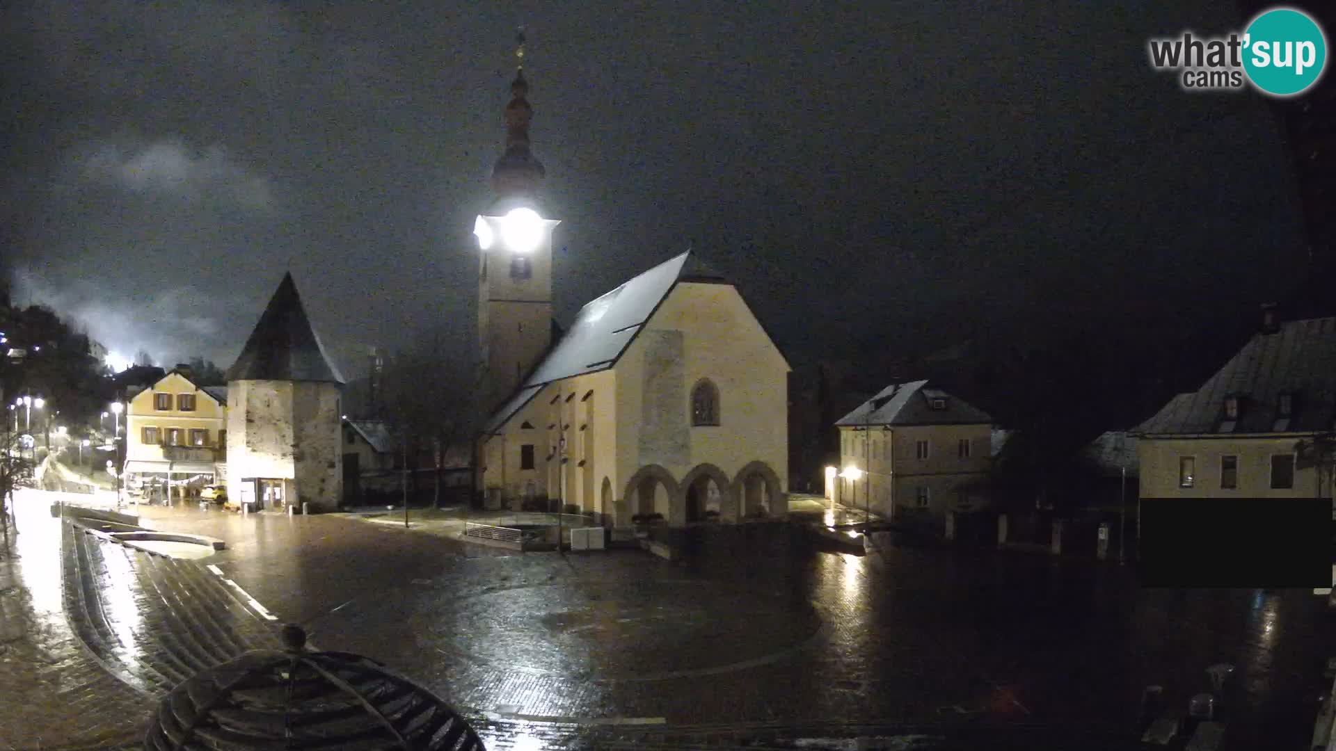 Tarvisio – plaza Unità / Iglesia SS.Pietro e Paolo Apostoli