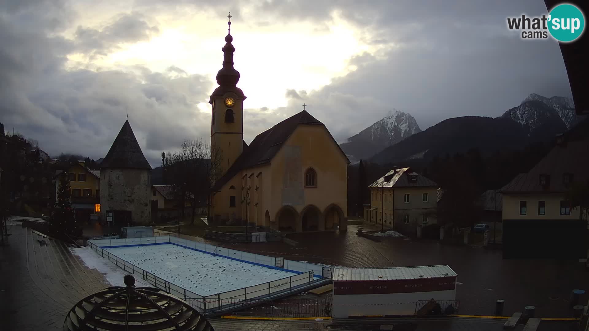 Tarvisio – Piazza Unità / Parrocchia SS.Pietro e Paolo Apostoli