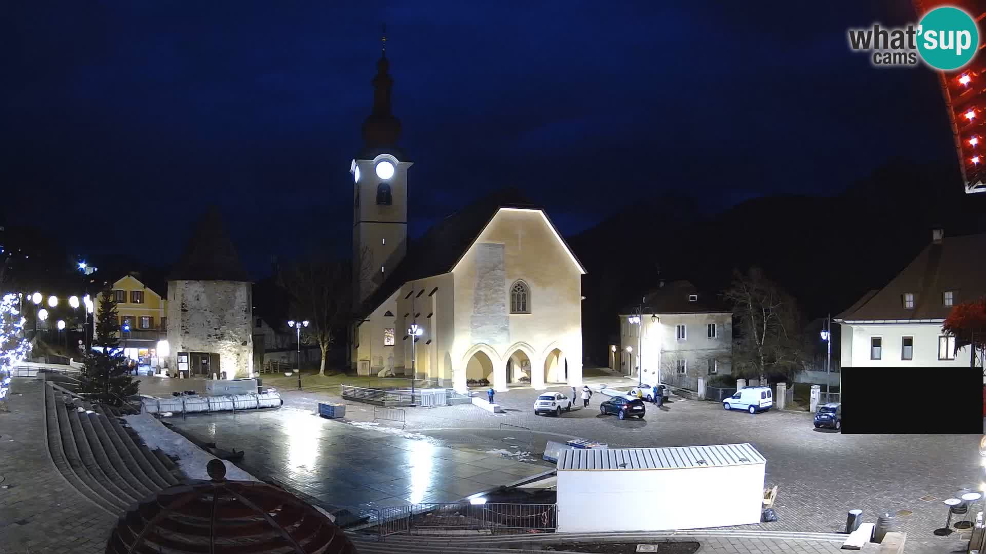 Tarvisio – carré Unità / église SS.Pietro e Paolo Apostoli