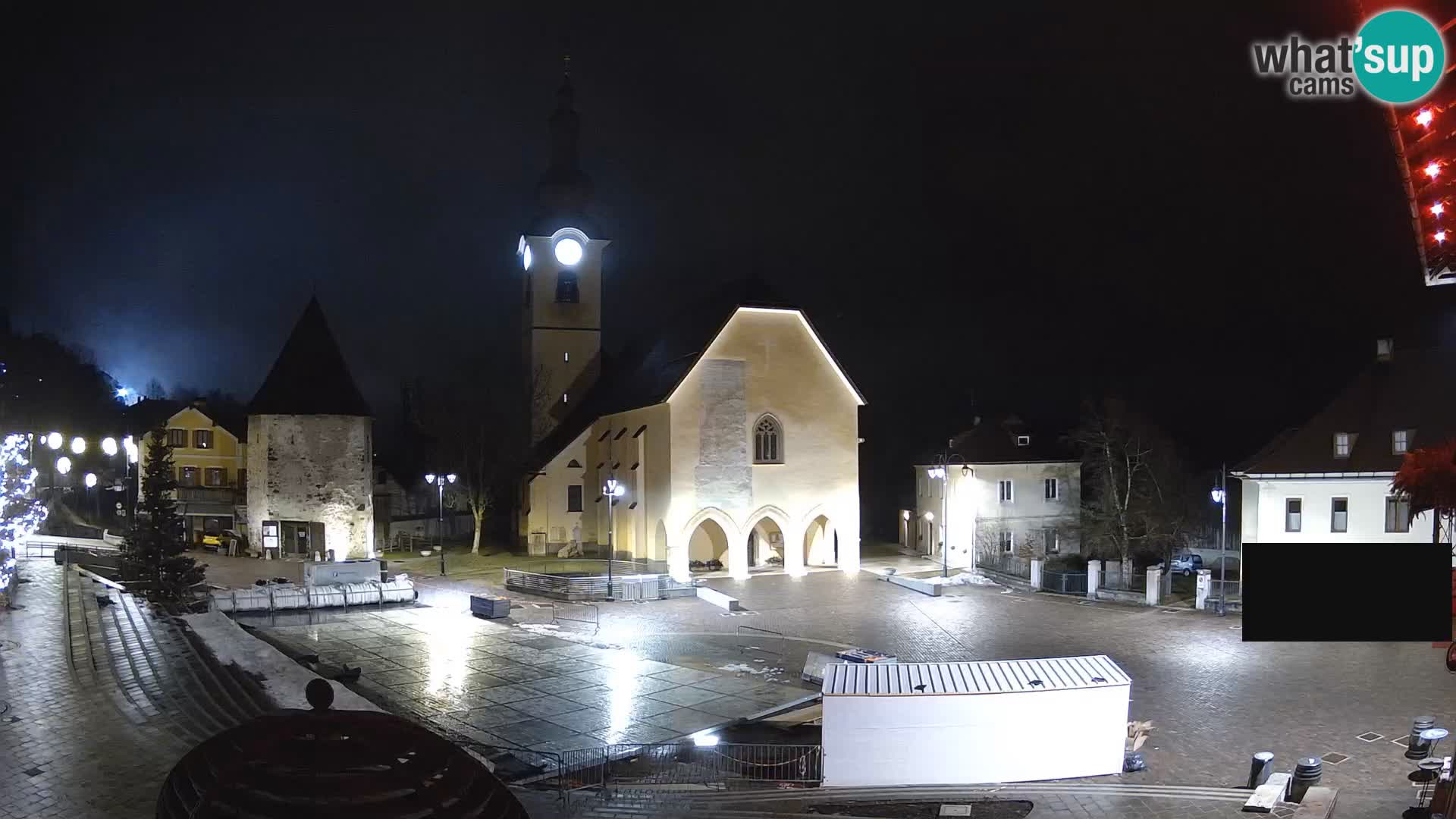 Tarvisio – carré Unità / église SS.Pietro e Paolo Apostoli