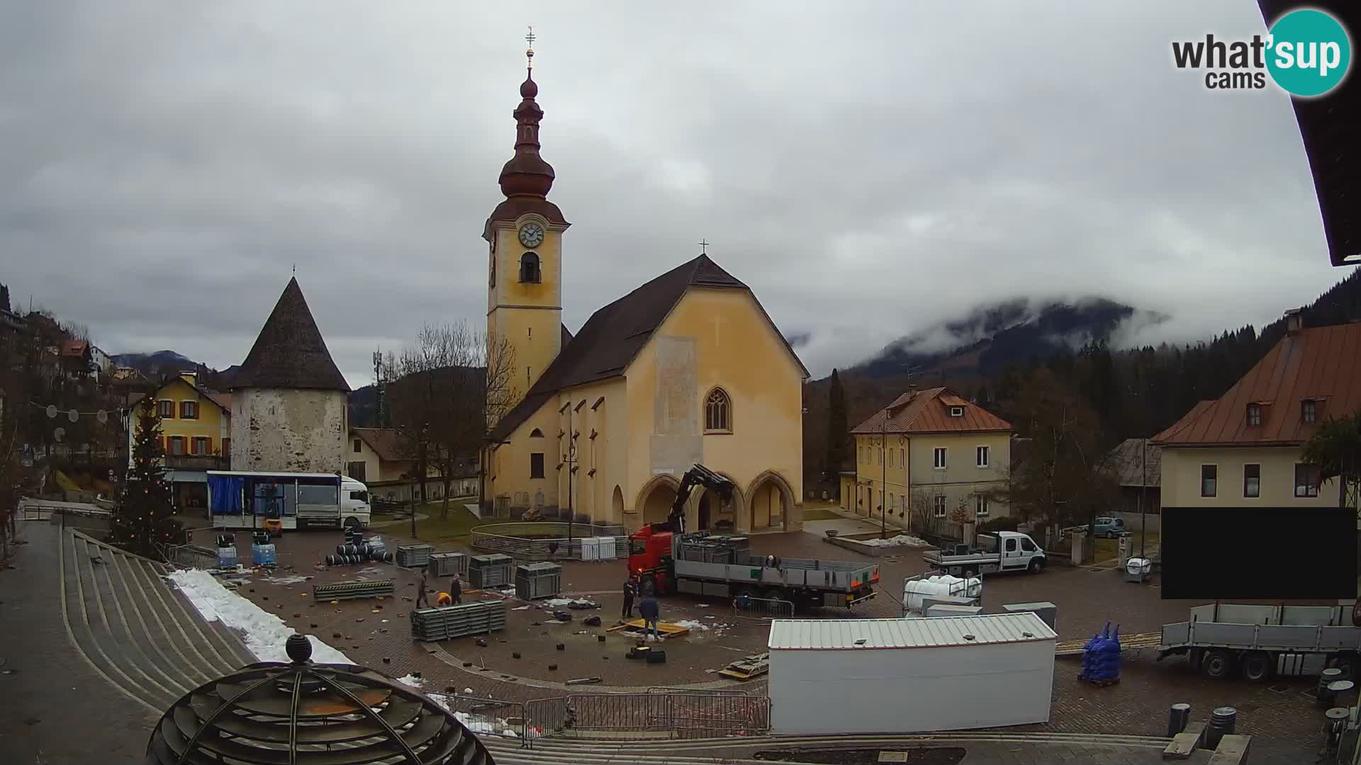 Tarvisio –  Unità Square / SS.Pietro and Paolo Apostoli Church