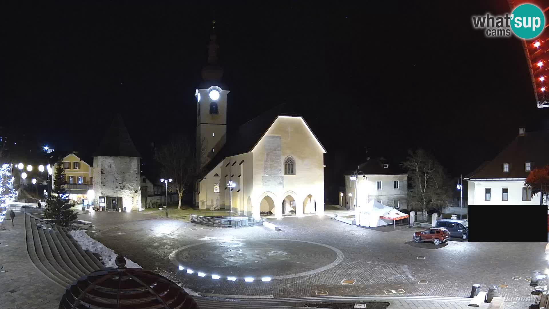 Tarvis – Platz Unità / Kirche SS.Pietro und Paolo Apostoli