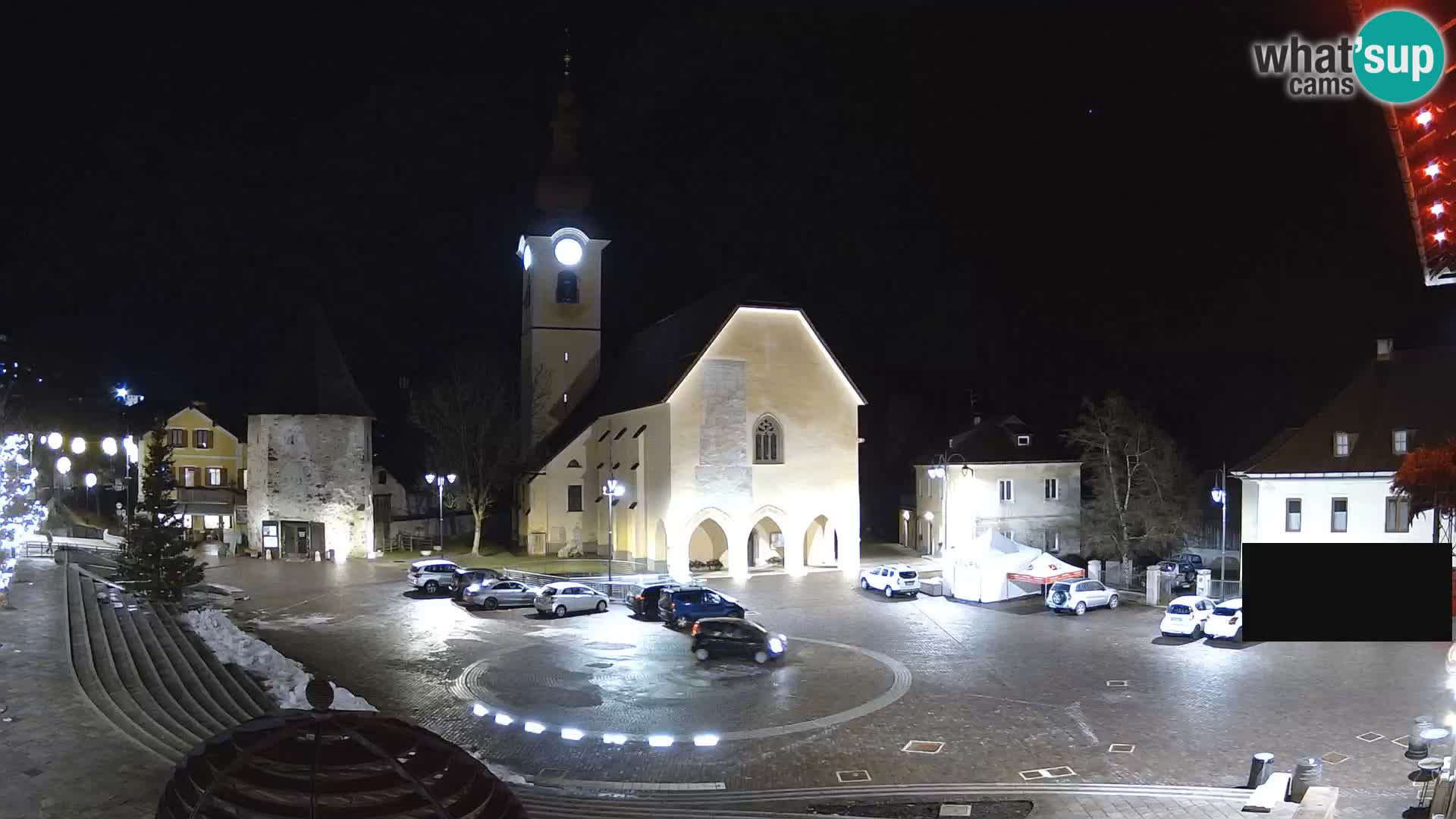 Tarvisio – plaza Unità / Iglesia SS.Pietro e Paolo Apostoli