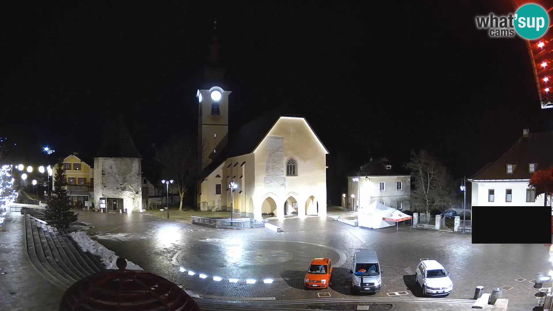 Tarvisio – plaza Unità / Iglesia SS.Pietro e Paolo Apostoli