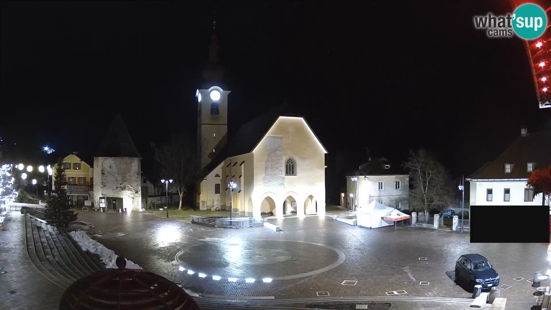 Tarvisio – plaza Unità / Iglesia SS.Pietro e Paolo Apostoli