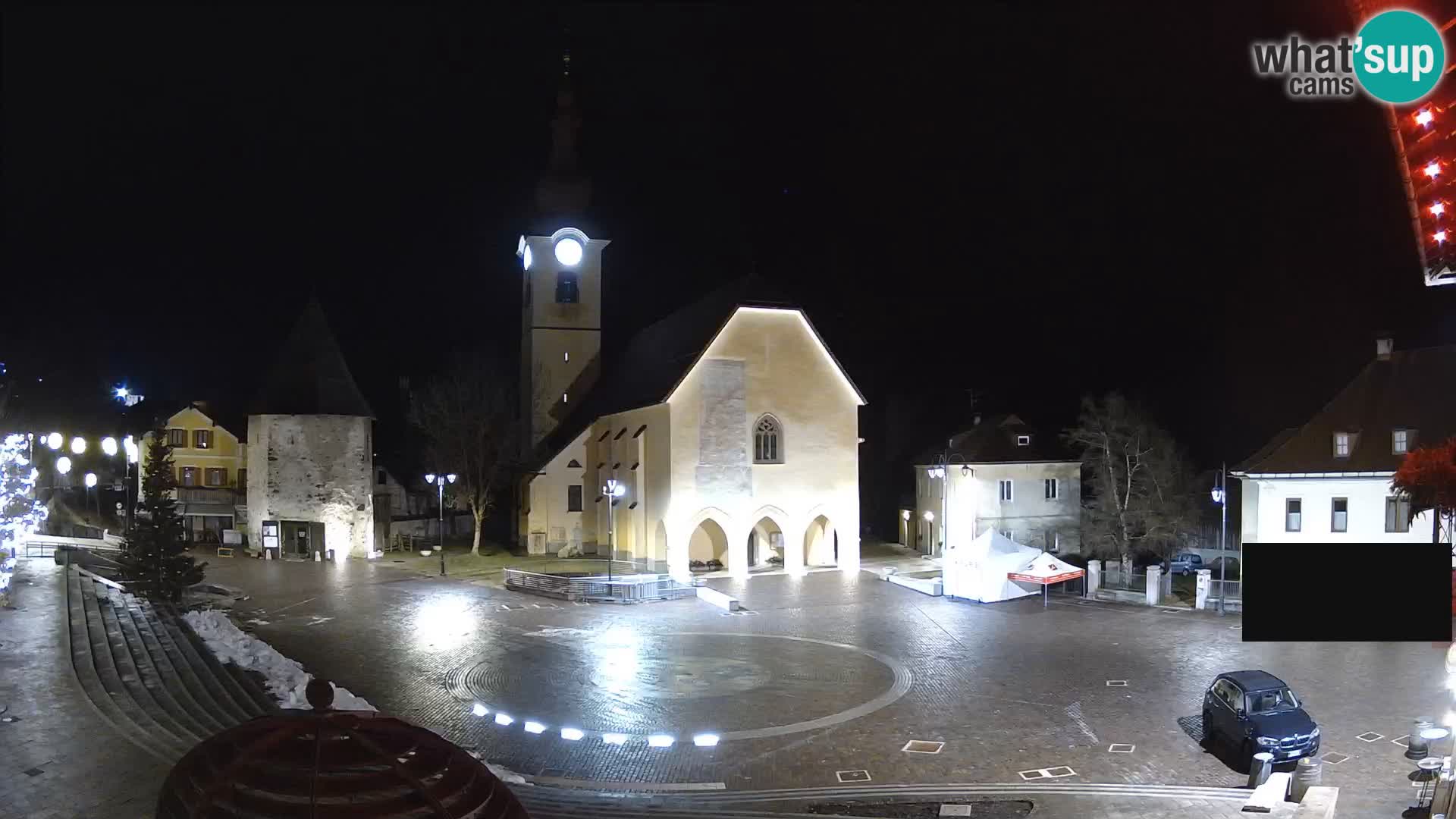 Tarvisio – carré Unità / église SS.Pietro e Paolo Apostoli