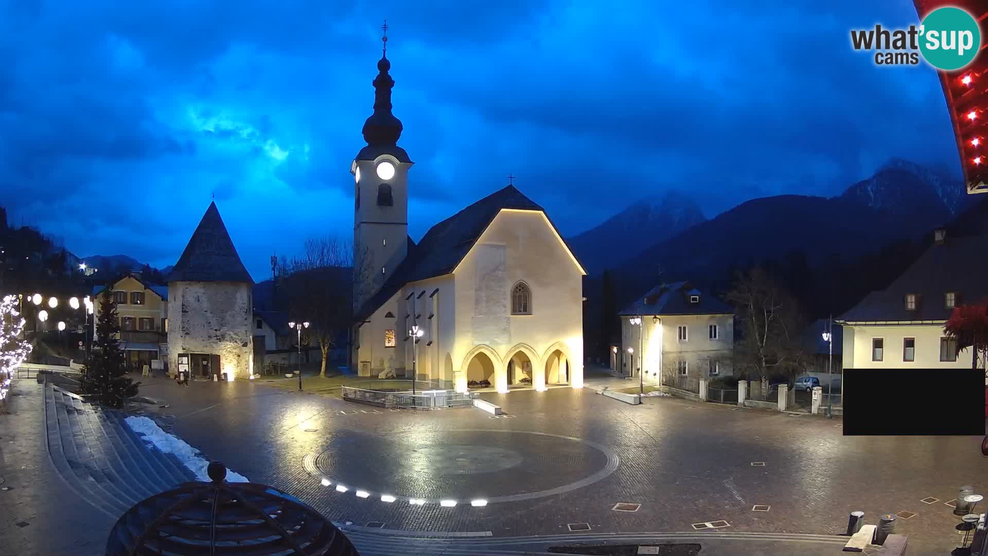 Tarvisio – carré Unità / église SS.Pietro e Paolo Apostoli