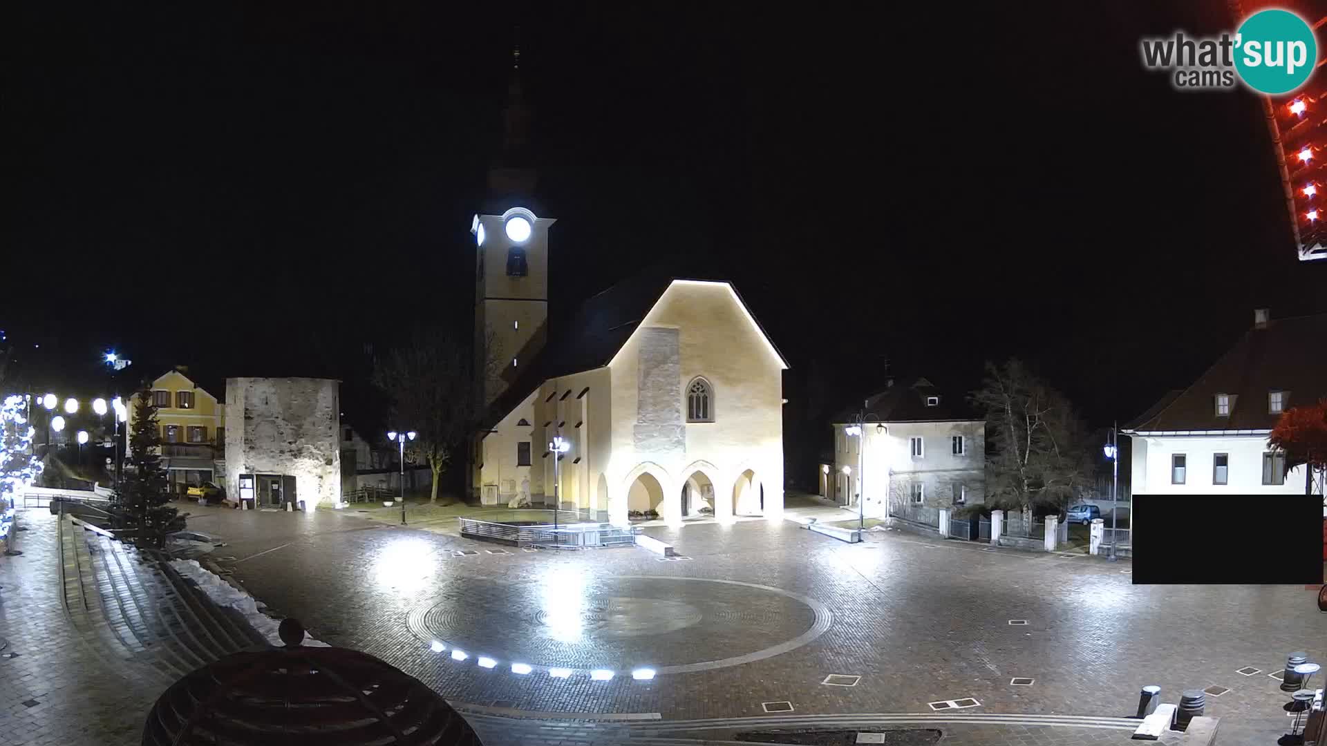 Tarvisio – plaza Unità / Iglesia SS.Pietro e Paolo Apostoli