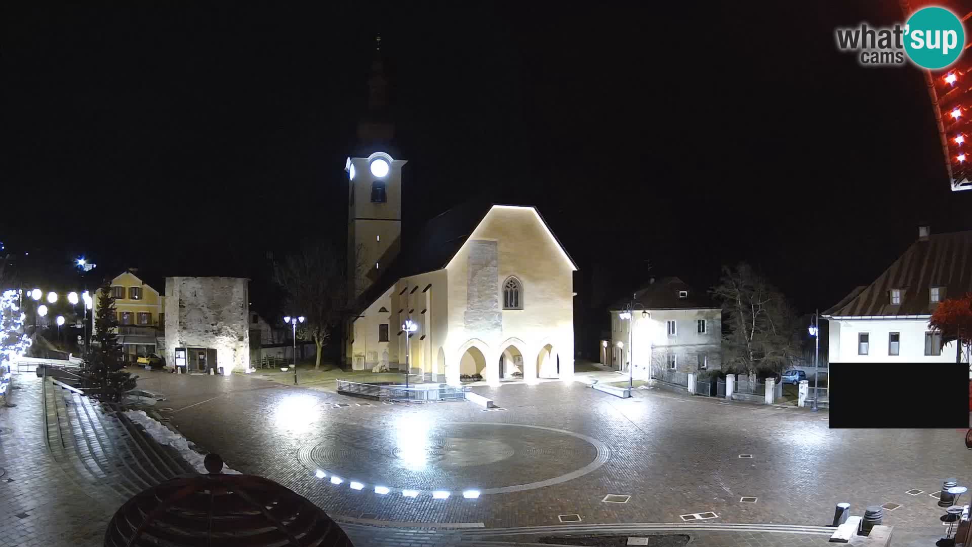 Tarvisio – carré Unità / église SS.Pietro e Paolo Apostoli