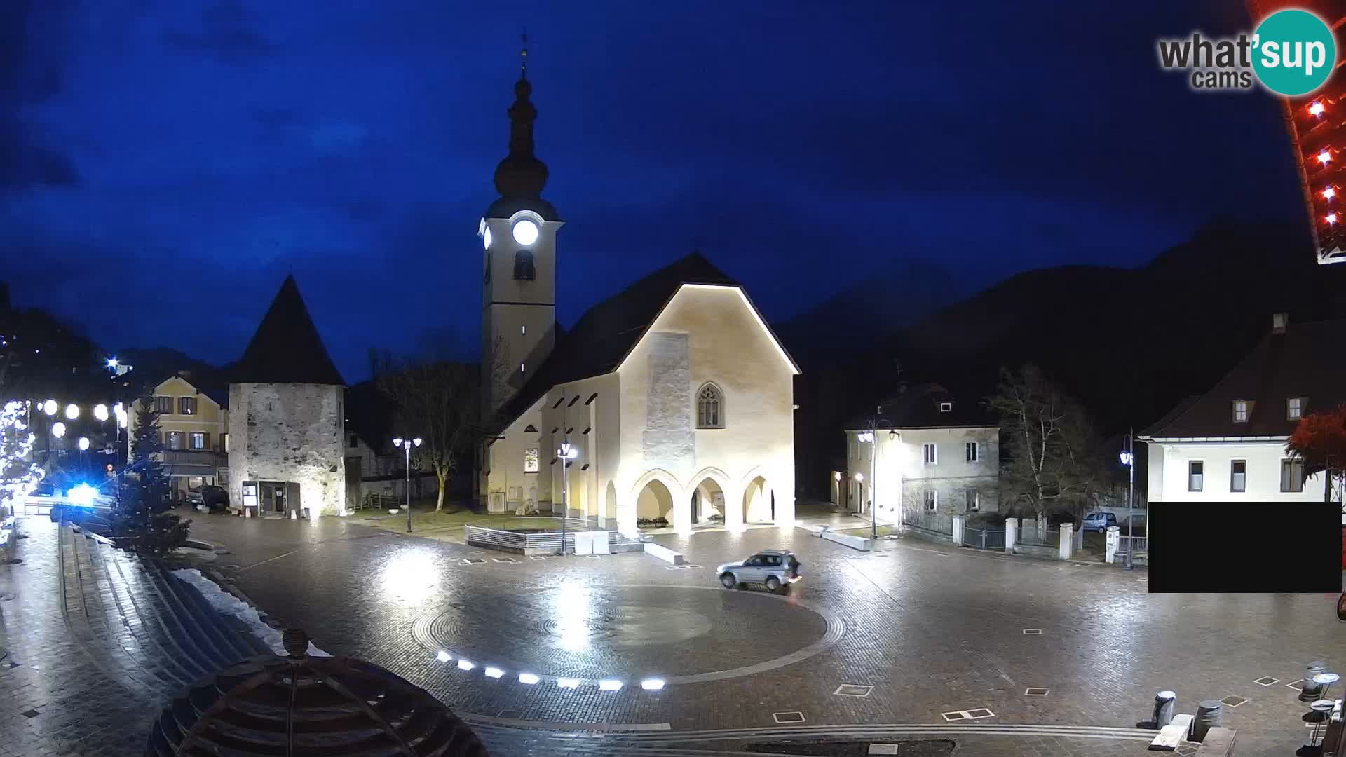 Tarvis – Platz Unità / Kirche SS.Pietro und Paolo Apostoli