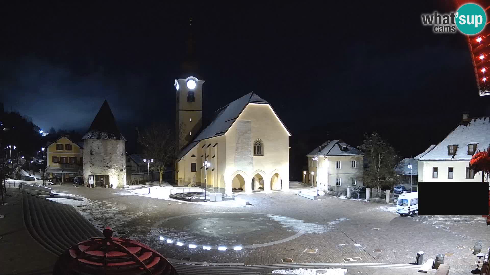 Tarvis – Platz Unità / Kirche SS.Pietro und Paolo Apostoli