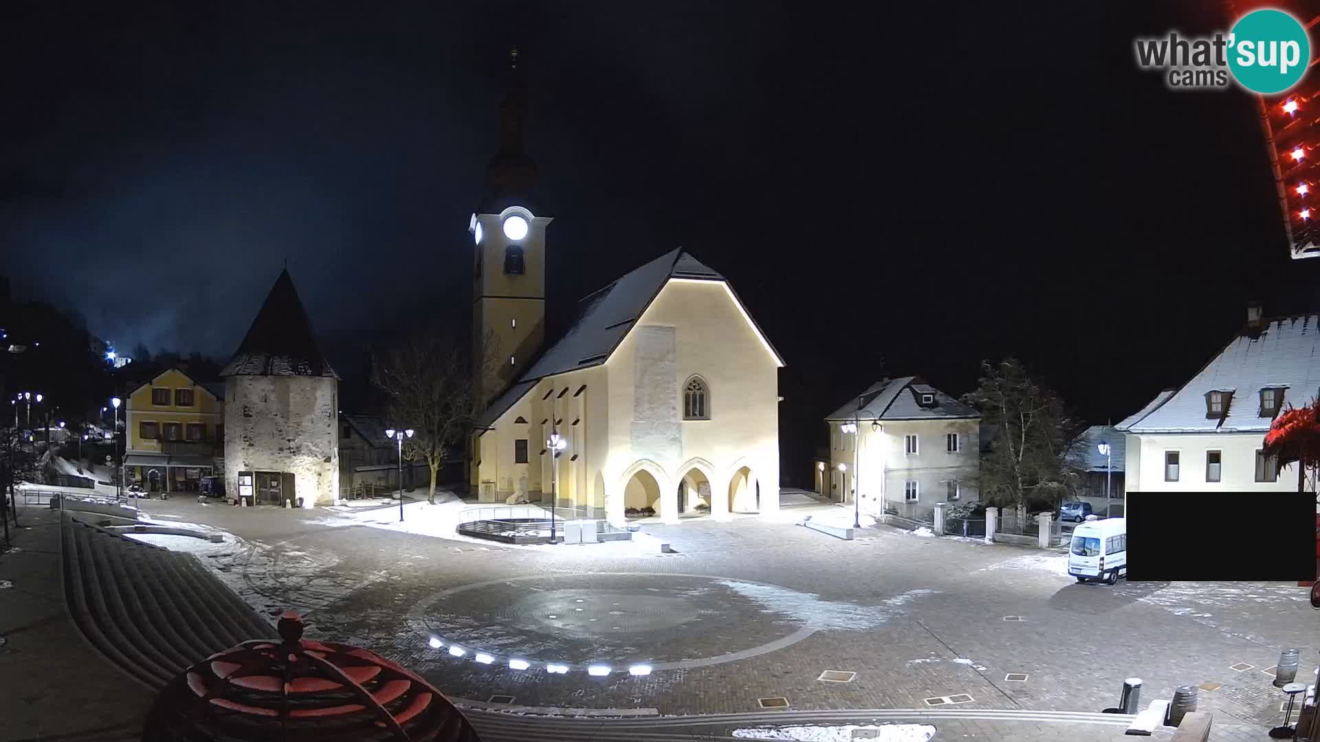 Tarvisio – plaza Unità / Iglesia SS.Pietro e Paolo Apostoli