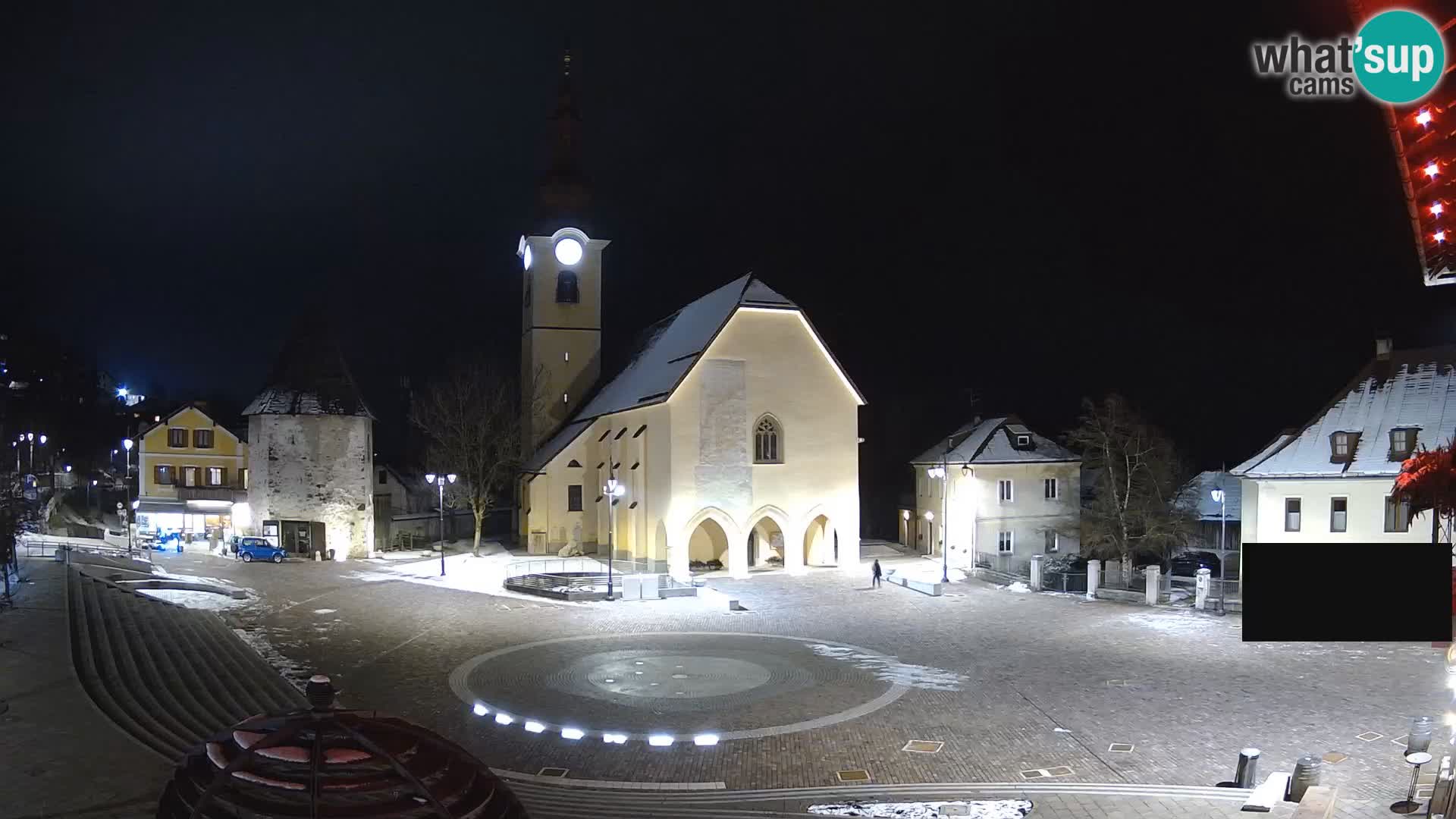 Tarvis – Platz Unità / Kirche SS.Pietro und Paolo Apostoli