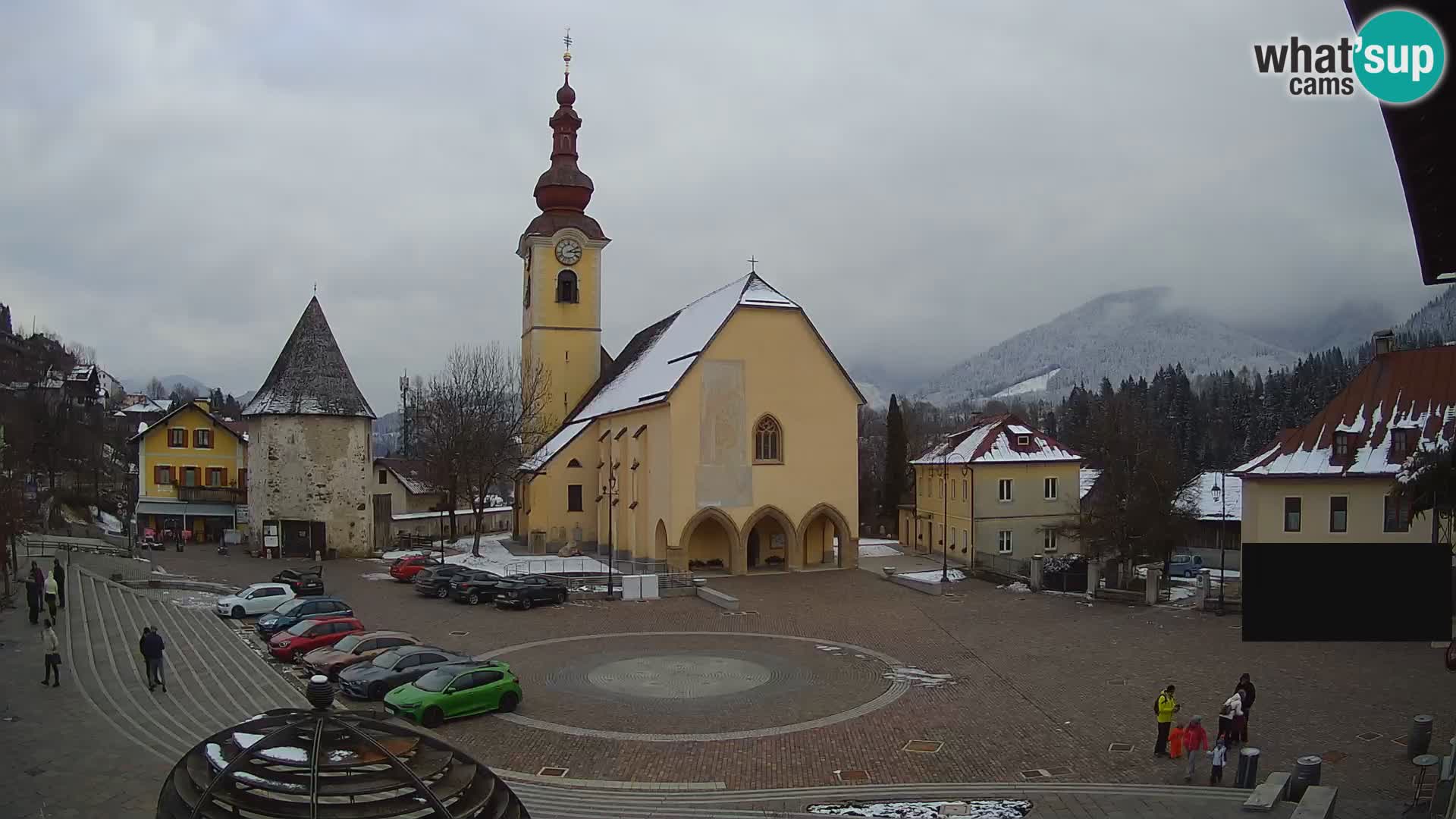 Tarvisio – carré Unità / église SS.Pietro e Paolo Apostoli