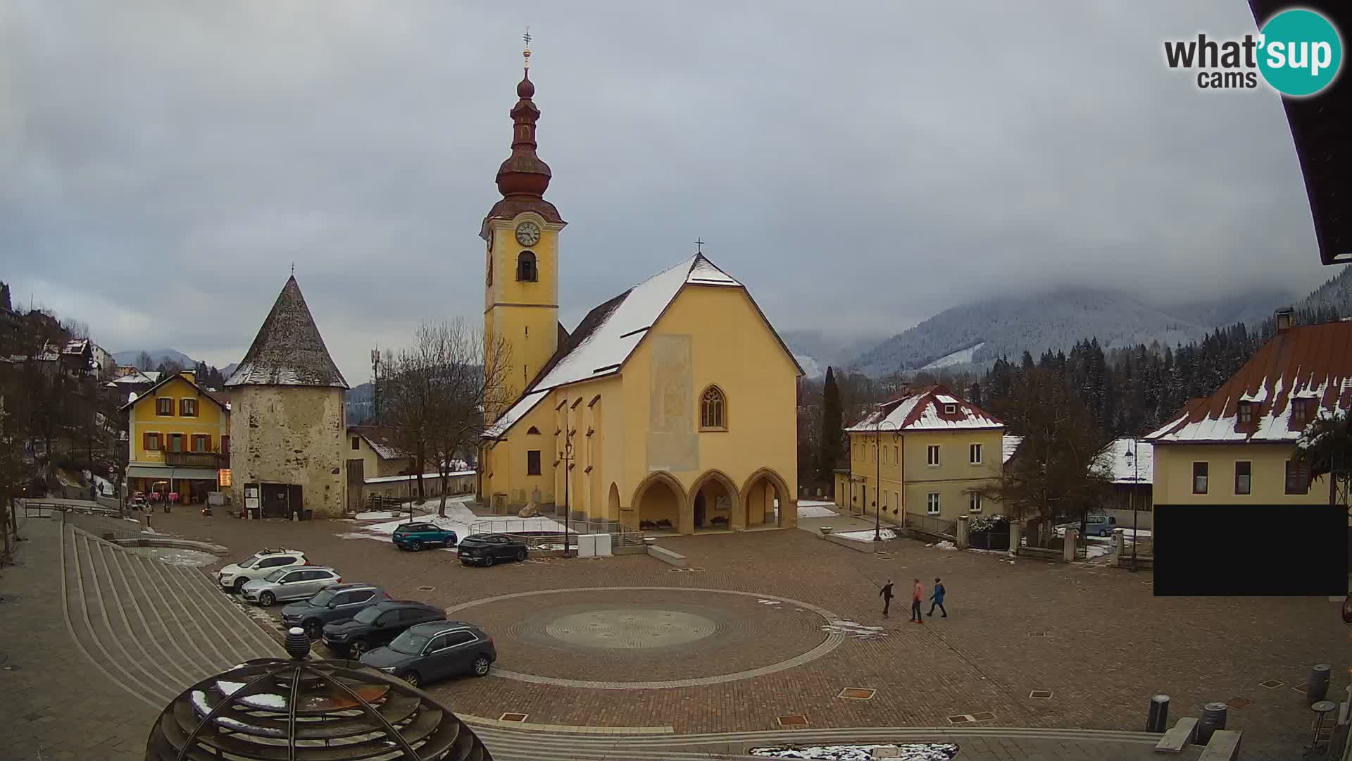 Tarvisio – carré Unità / église SS.Pietro e Paolo Apostoli