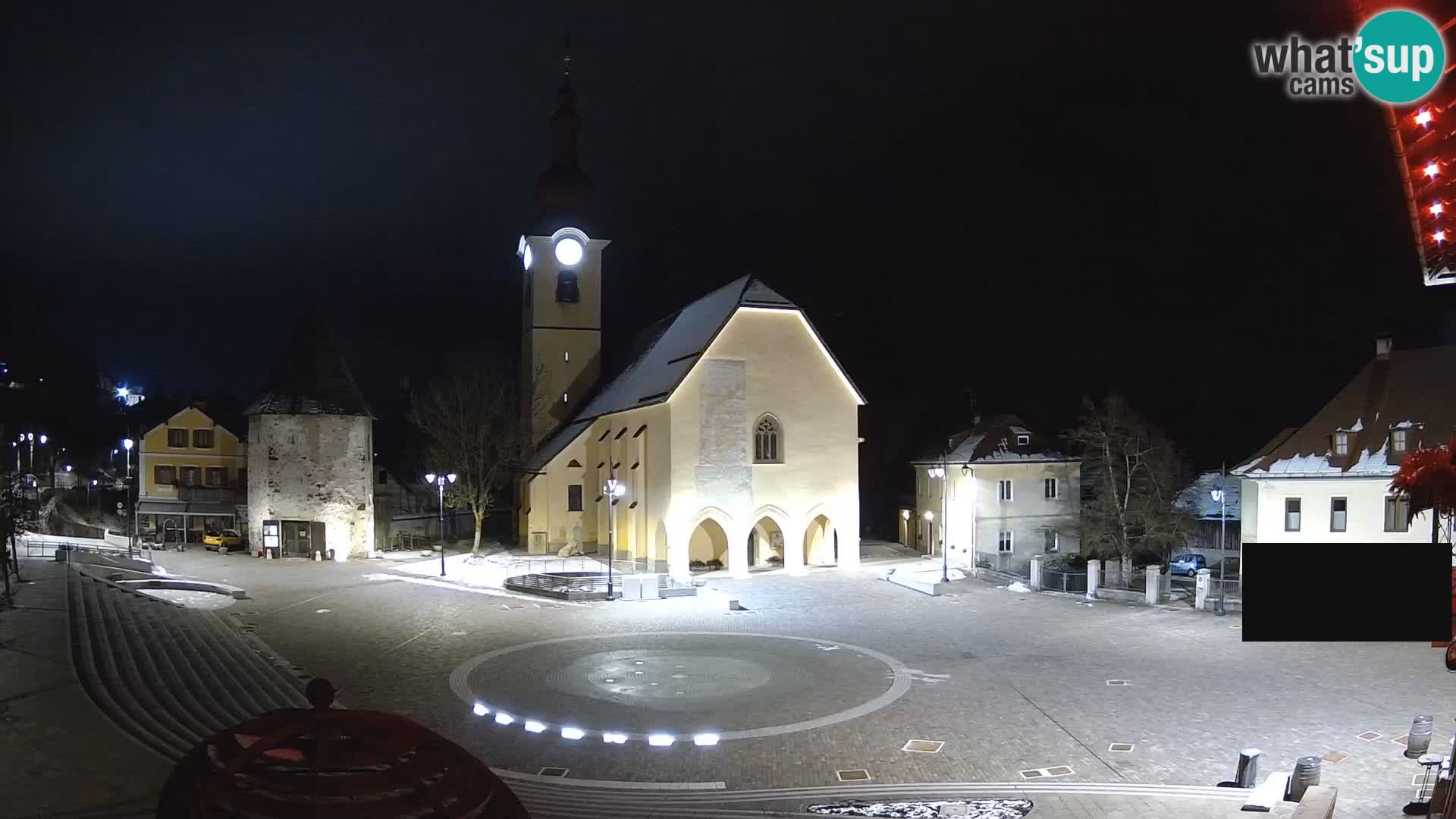 Tarvisio – plaza Unità / Iglesia SS.Pietro e Paolo Apostoli