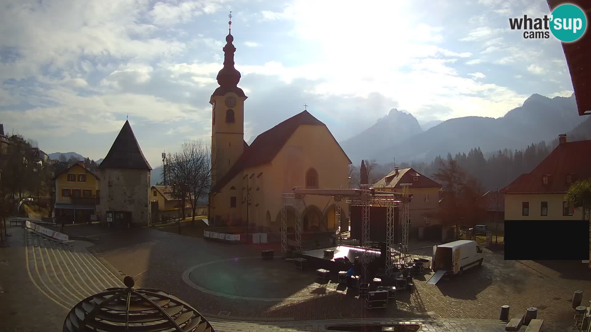 Tarvis – Platz Unità / Kirche SS.Pietro und Paolo Apostoli