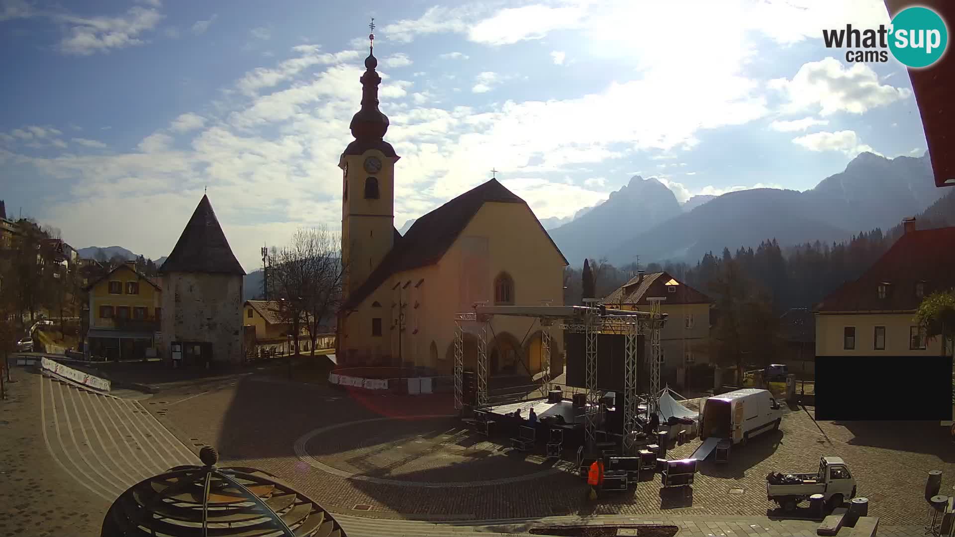 Tarvisio – Piazza Unità / Parrocchia SS.Pietro e Paolo Apostoli