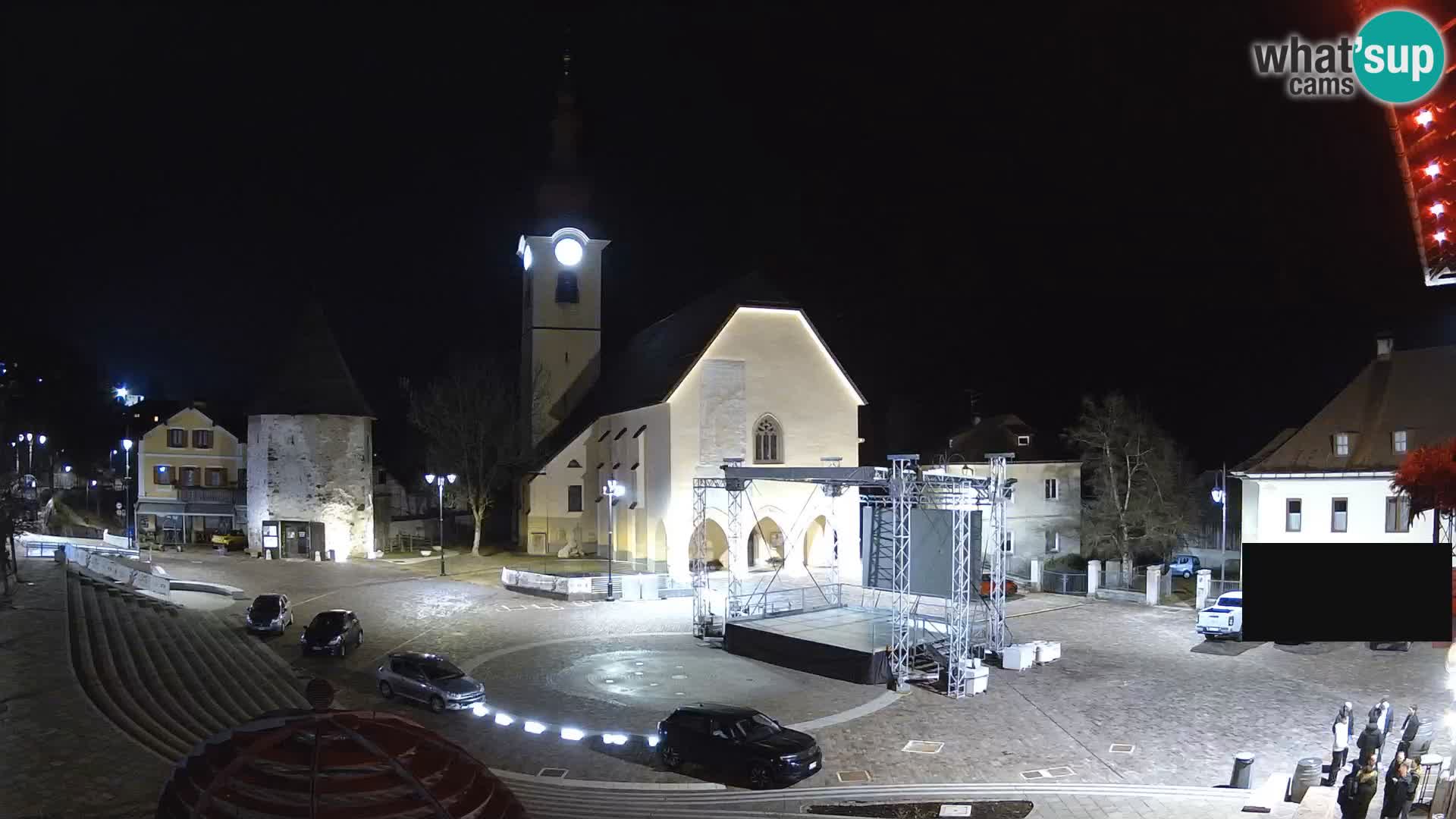 Tarvisio – plaza Unità / Iglesia SS.Pietro e Paolo Apostoli