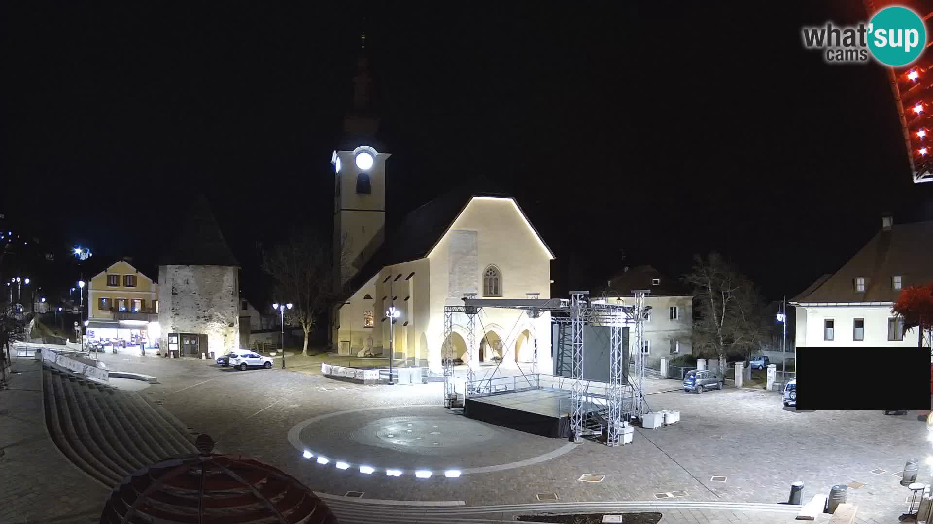 Tarvisio – plaza Unità / Iglesia SS.Pietro e Paolo Apostoli