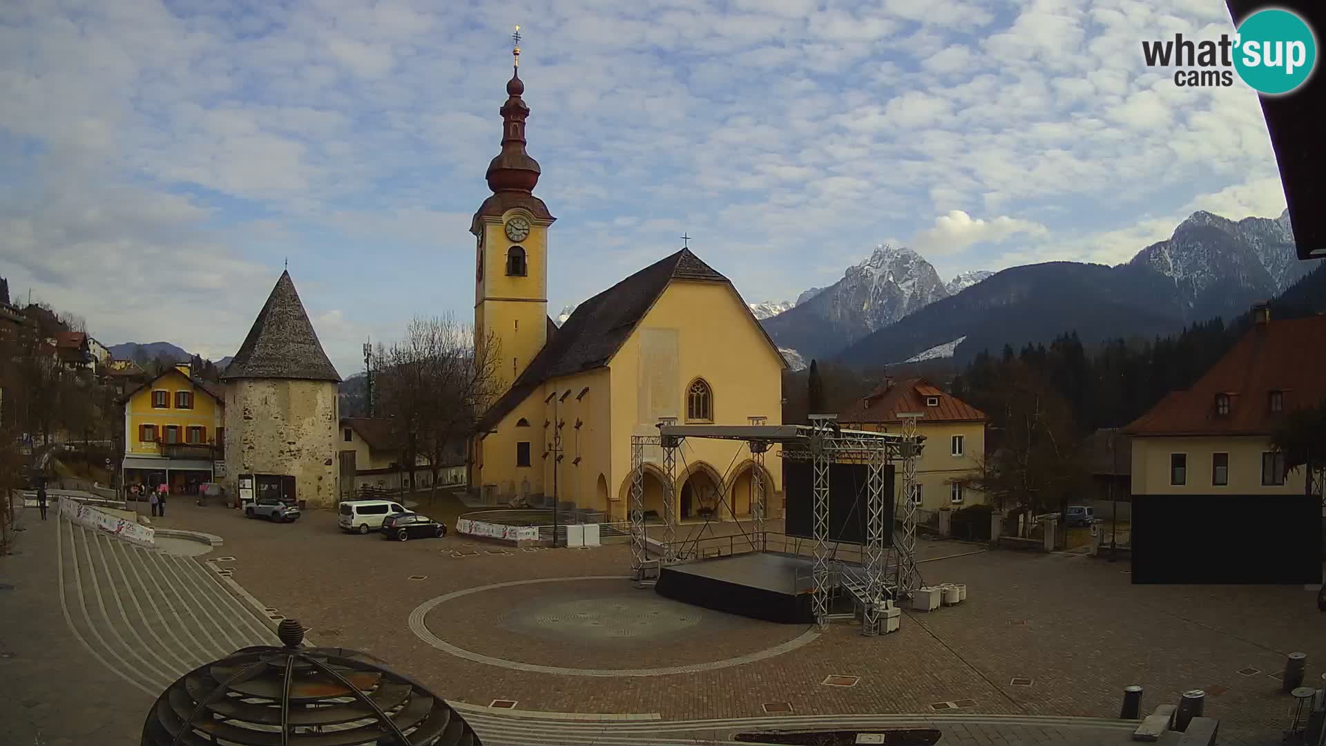 Tarvisio – carré Unità / église SS.Pietro e Paolo Apostoli