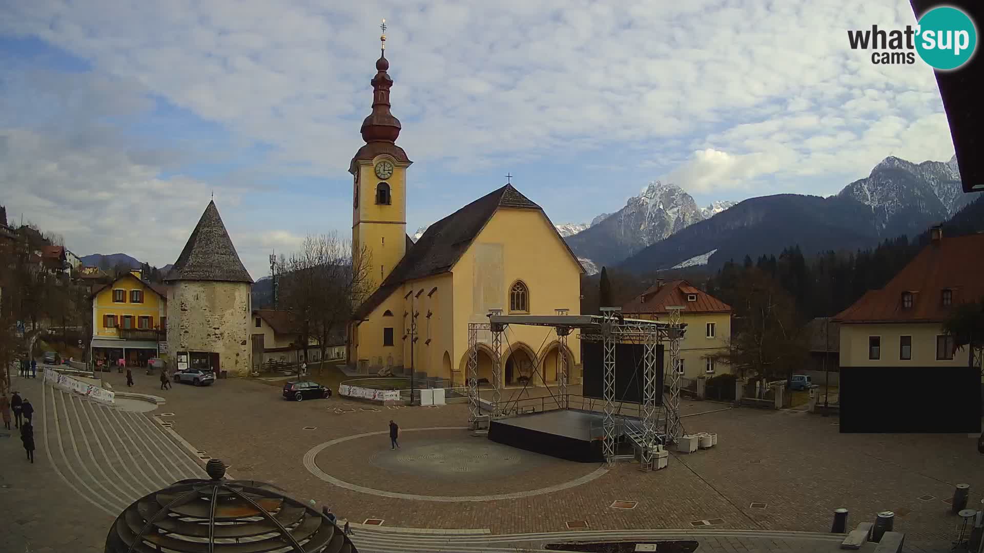 Tarvis – Platz Unità / Kirche SS.Pietro und Paolo Apostoli