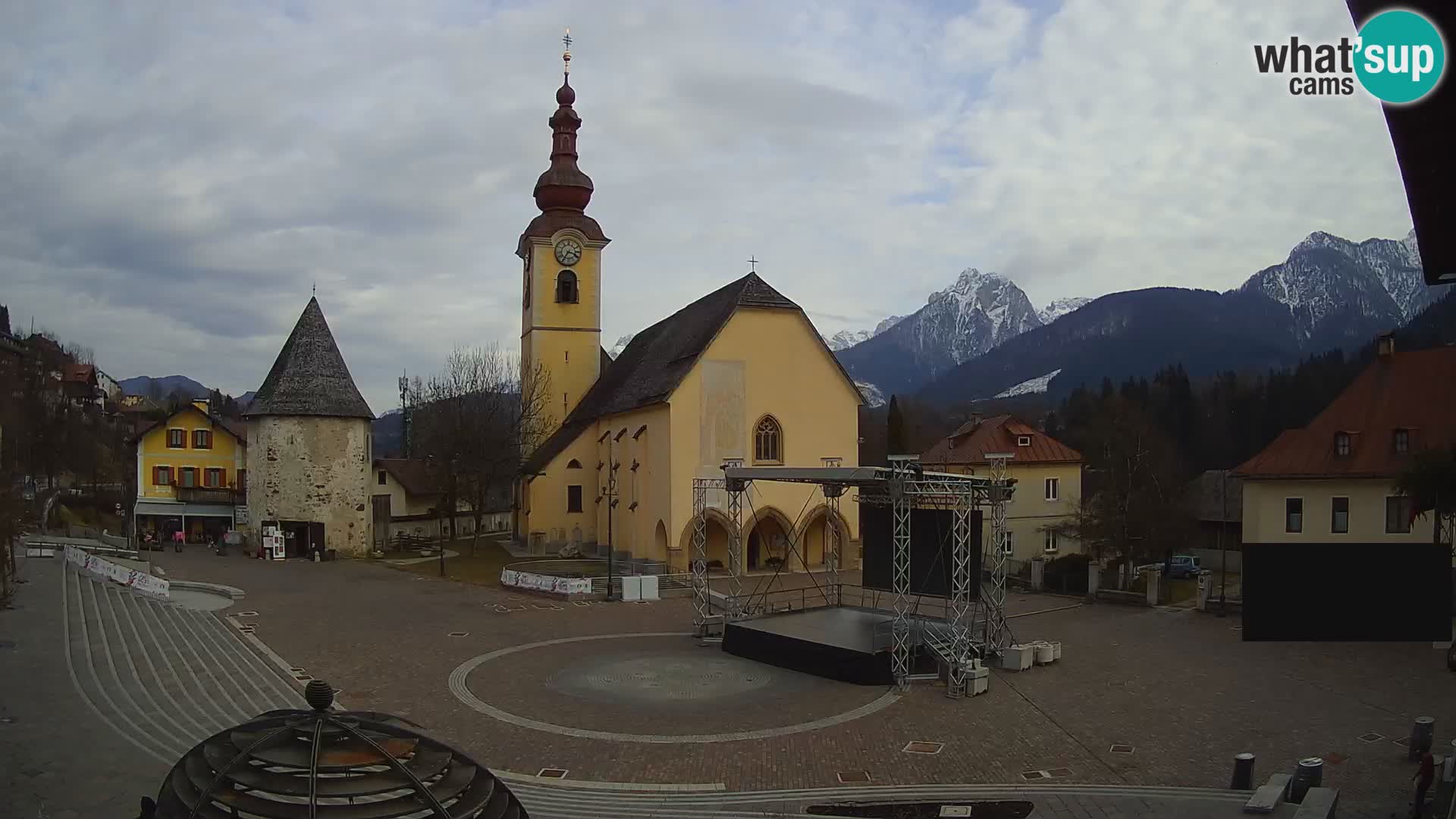 Tarvisio – Piazza Unità / Parrocchia SS.Pietro e Paolo Apostoli