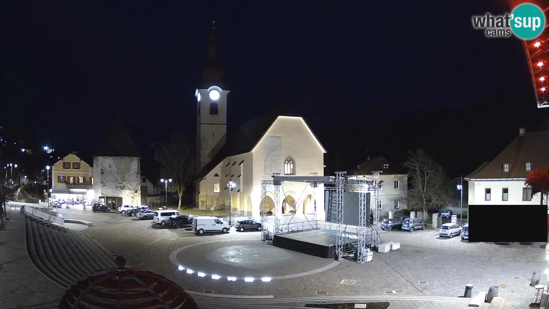 Tarvisio – plaza Unità / Iglesia SS.Pietro e Paolo Apostoli