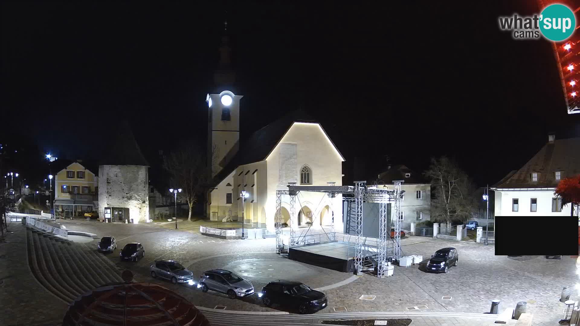 Tarvisio – plaza Unità / Iglesia SS.Pietro e Paolo Apostoli