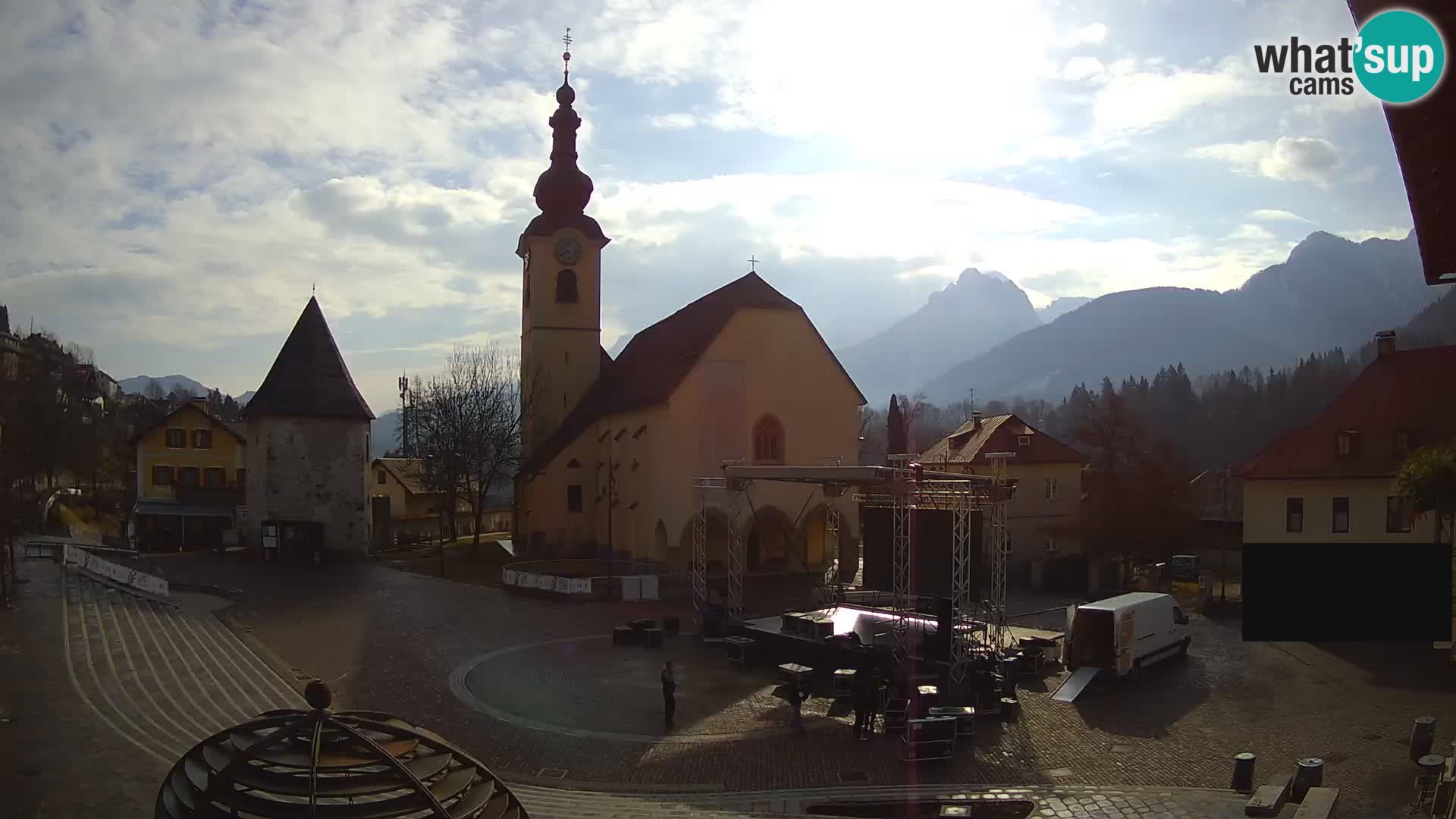 Tarvisio – Piazza Unità / Parrocchia SS.Pietro e Paolo Apostoli