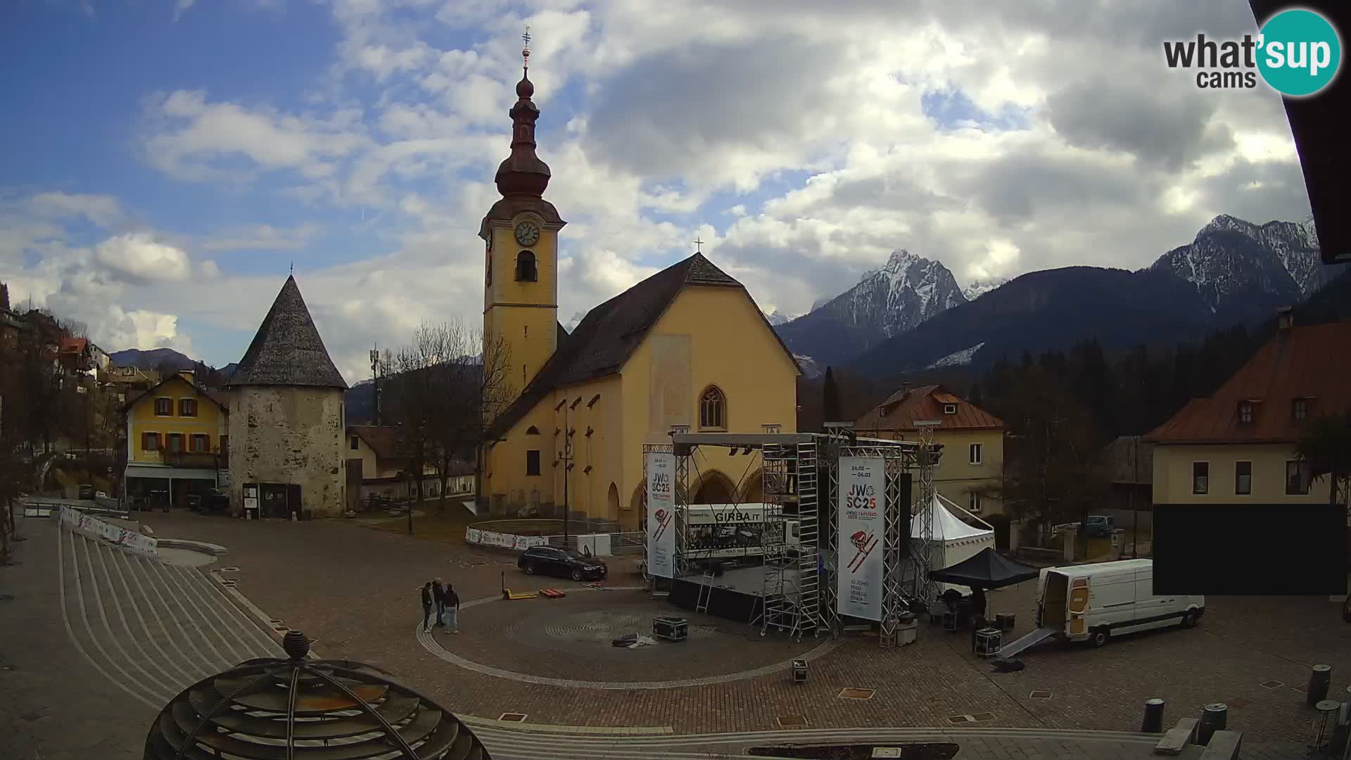 Tarvisio – Piazza Unità / Parrocchia SS.Pietro e Paolo Apostoli