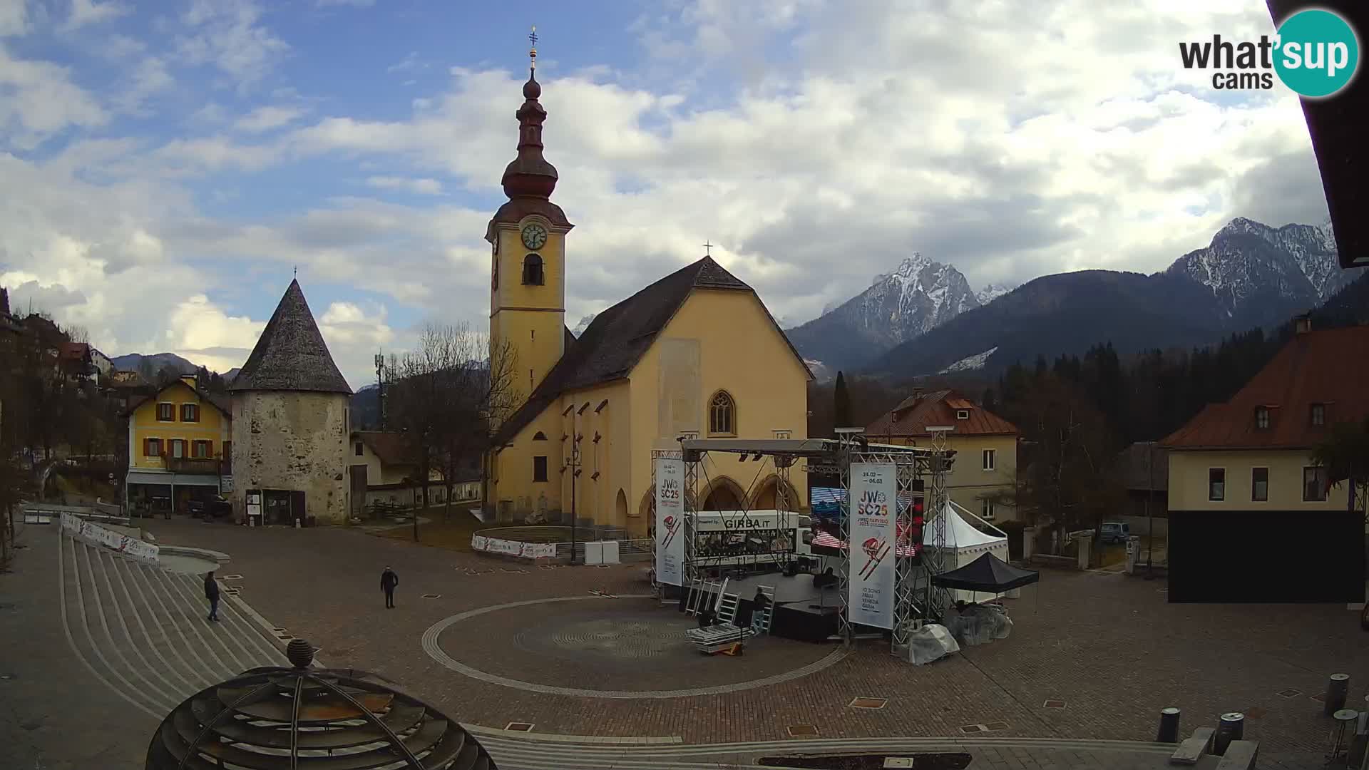 Tarvisio – Piazza Unità / Parrocchia SS.Pietro e Paolo Apostoli