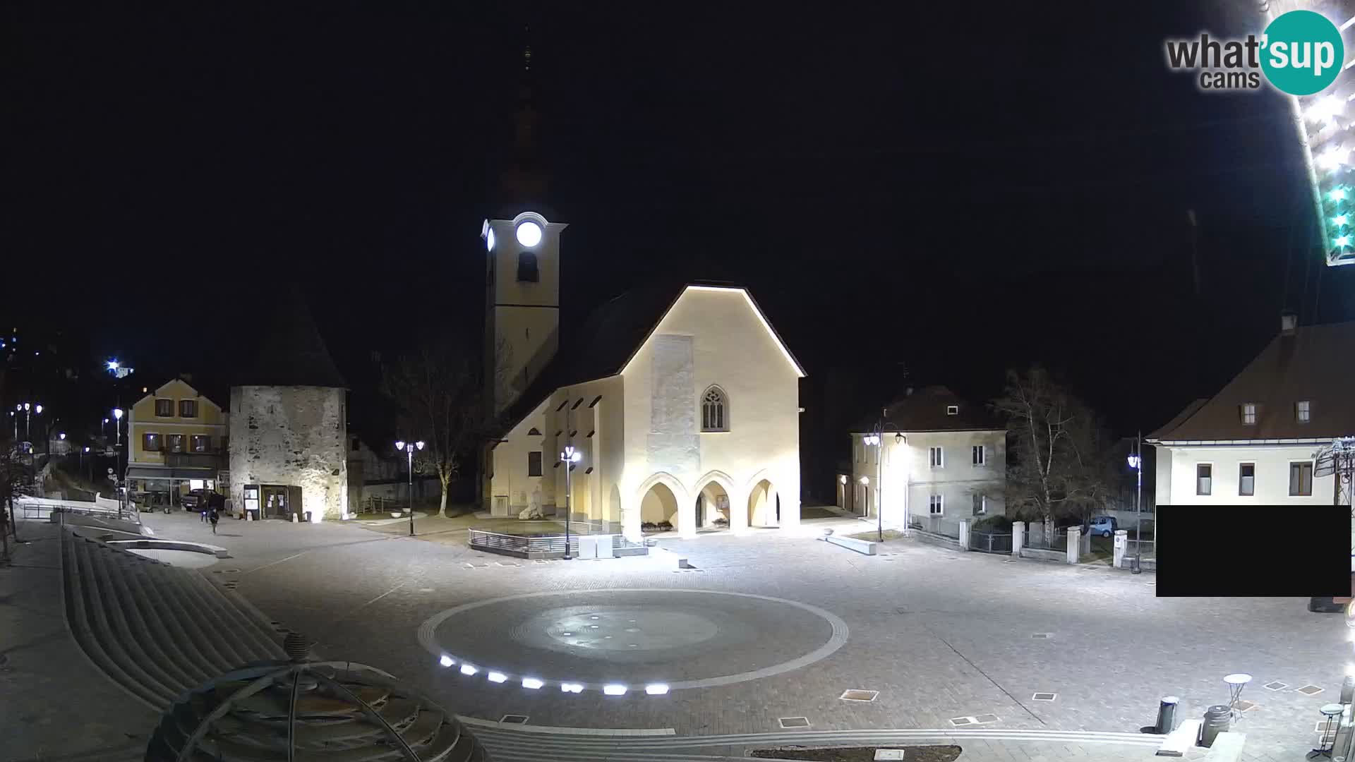 Tarvis – Platz Unità / Kirche SS.Pietro und Paolo Apostoli