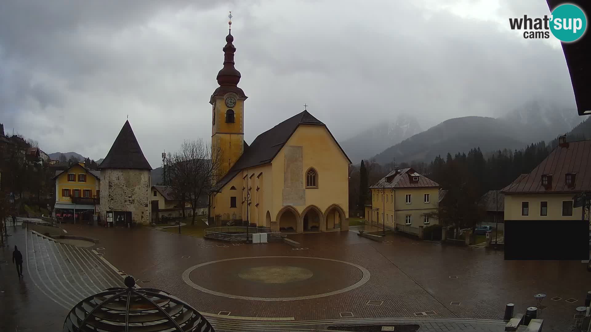 Tarvisio – Piazza Unità / Parrocchia SS.Pietro e Paolo Apostoli