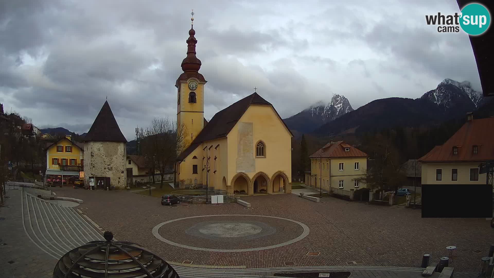 Tarvisio – Piazza Unità / Parrocchia SS.Pietro e Paolo Apostoli