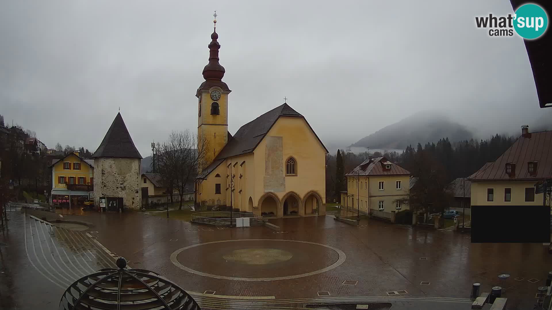 Tarvisio – Piazza Unità / Parrocchia SS.Pietro e Paolo Apostoli