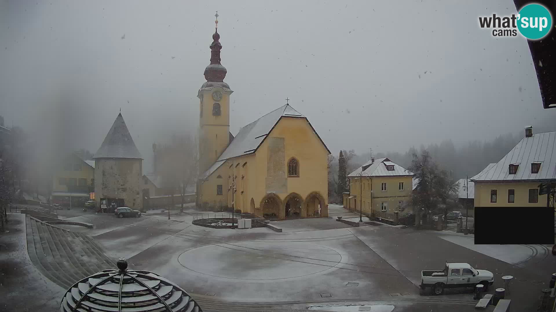 Tarvisio – carré Unità / église SS.Pietro e Paolo Apostoli