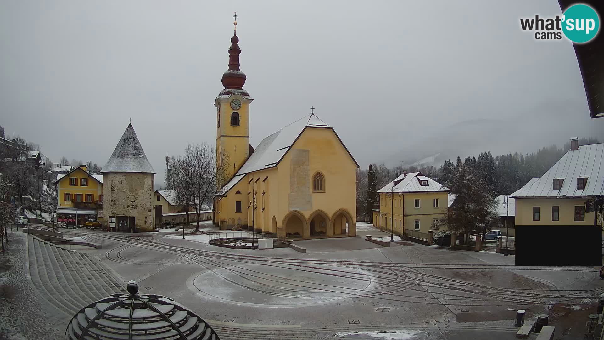 Tarvisio – carré Unità / église SS.Pietro e Paolo Apostoli