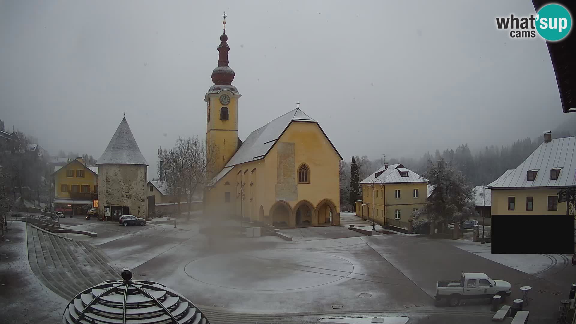 Tarvisio – carré Unità / église SS.Pietro e Paolo Apostoli