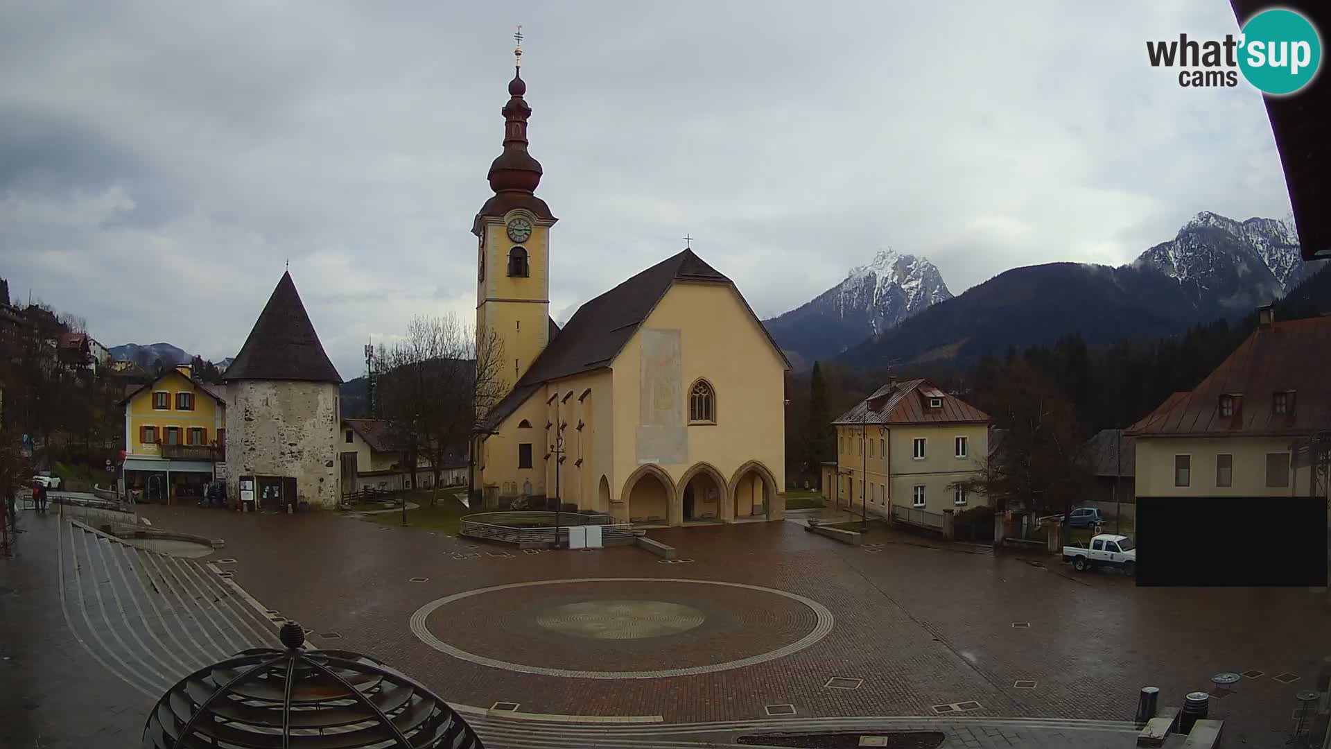 Tarvisio – Piazza Unità / Parrocchia SS.Pietro e Paolo Apostoli