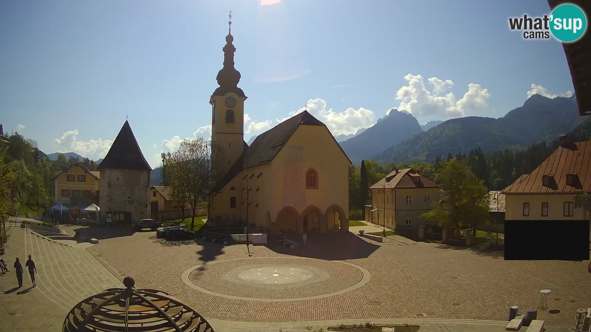 Tarvis – Platz Unità / Kirche SS.Pietro und Paolo Apostoli