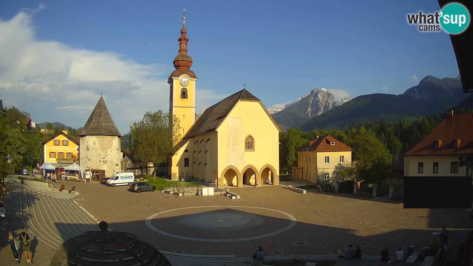 Tarvisio – carré Unità / église SS.Pietro e Paolo Apostoli