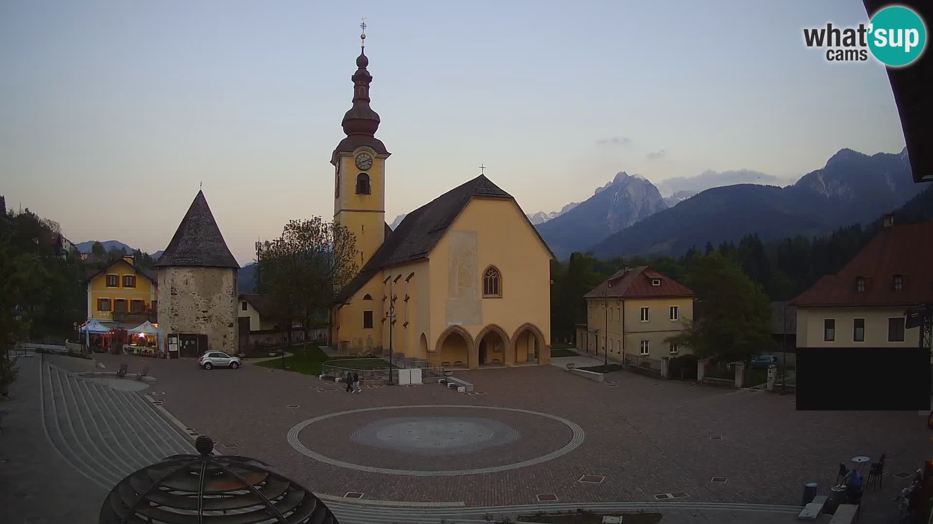 Tarvisio – carré Unità / église SS.Pietro e Paolo Apostoli