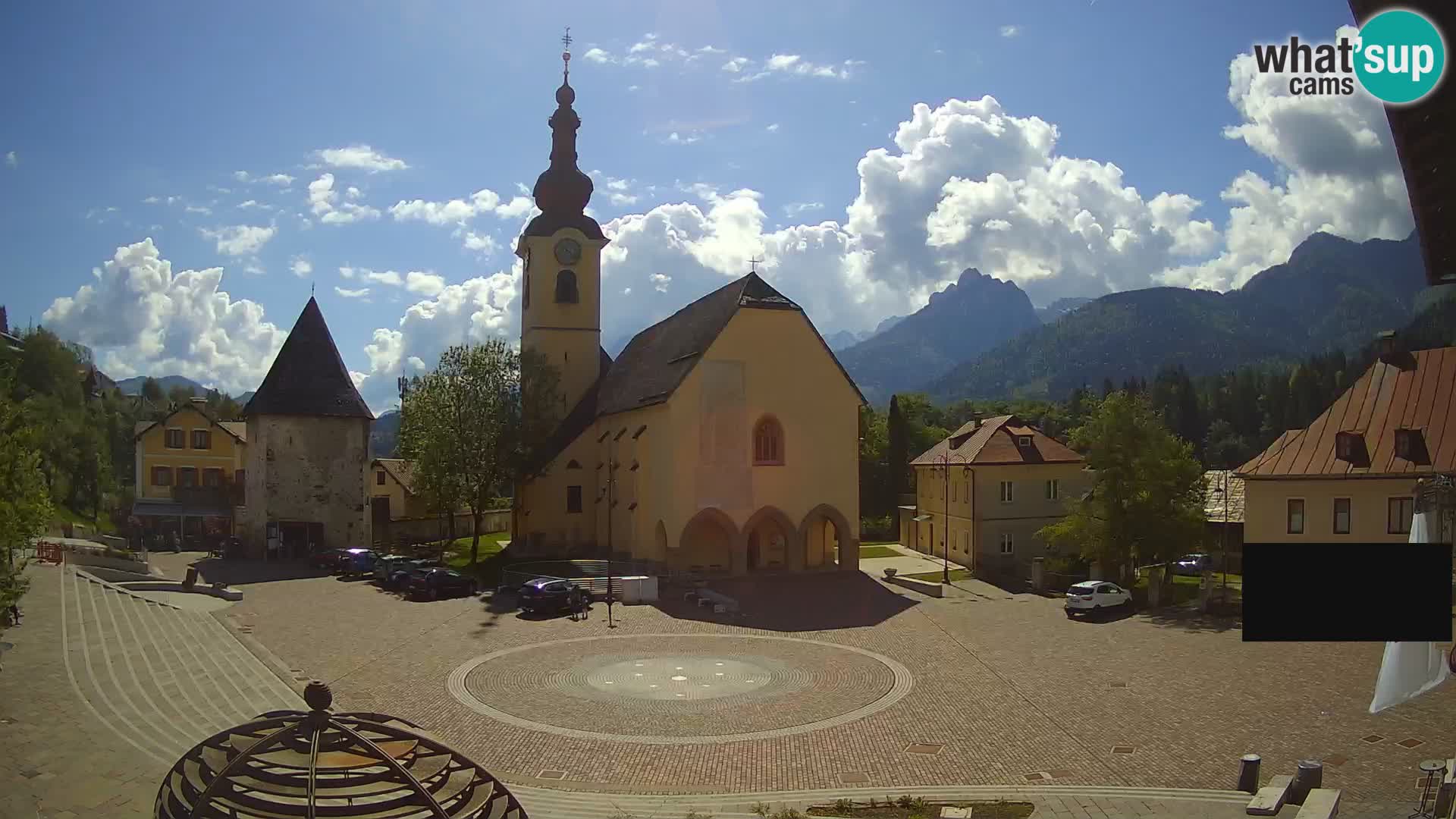 Tarvisio – plaza Unità / Iglesia SS.Pietro e Paolo Apostoli