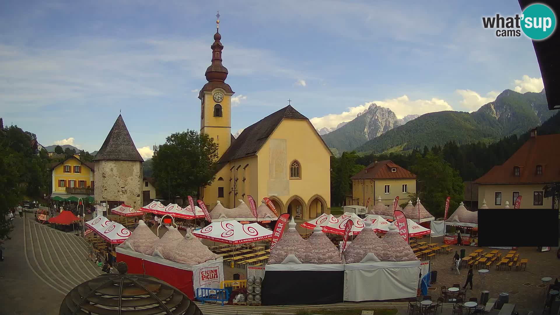 Tarvisio – carré Unità / église SS.Pietro e Paolo Apostoli