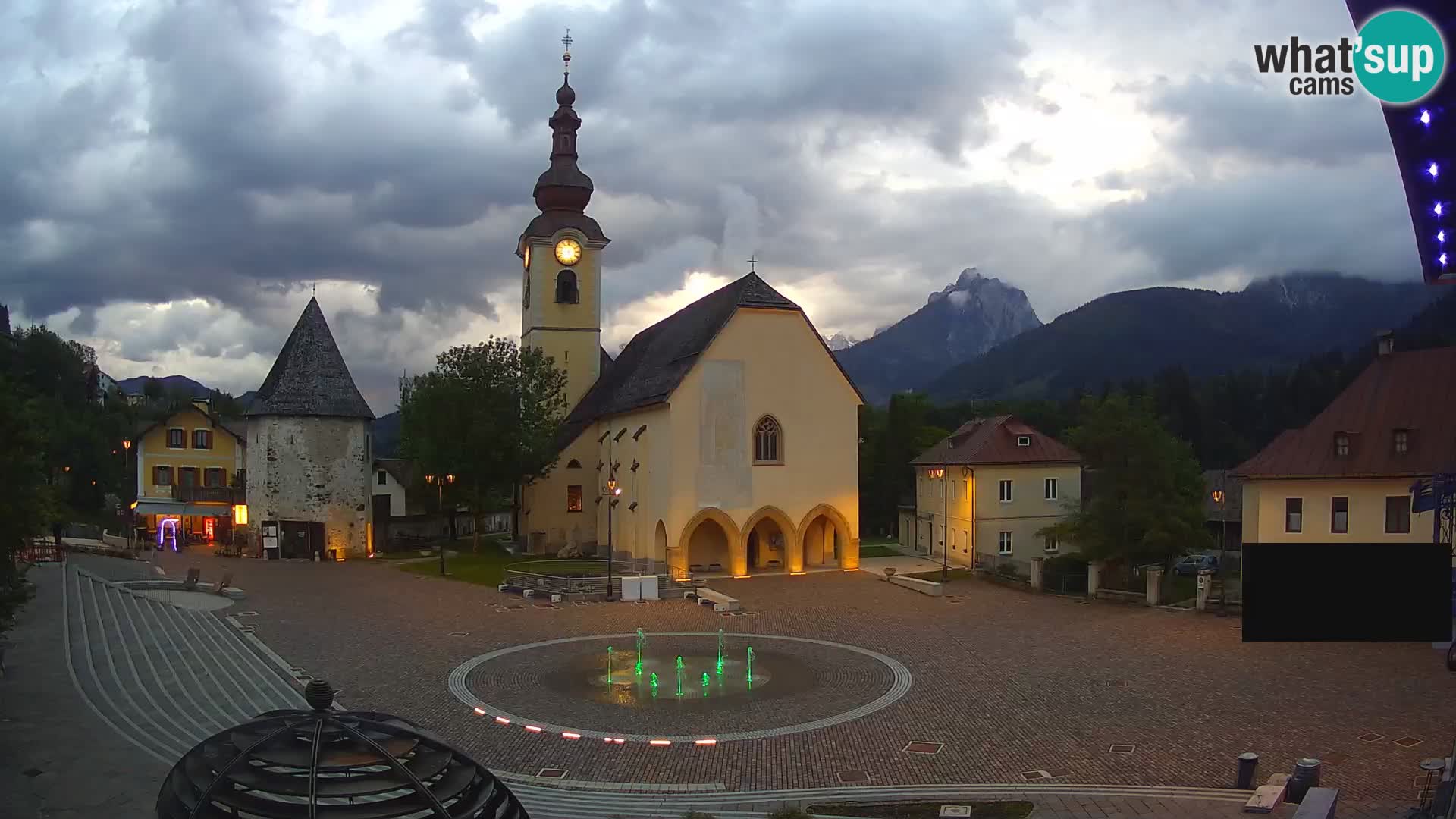 Tarvisio – Piazza Unità / Parrocchia SS.Pietro e Paolo Apostoli